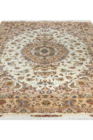 Tabriz Khatibi Persian carpet in ivory and beige, 3×2 m, 6 sqm 60 Raj, silk & wool, handwoven in Iran.