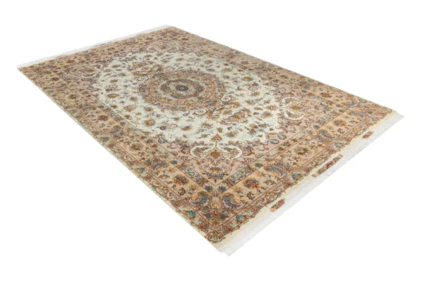 Tabriz Khatibi Persian carpet in ivory and beige, 3×2 m, 6 sqm 60 Raj, silk & wool, handwoven in Iran.