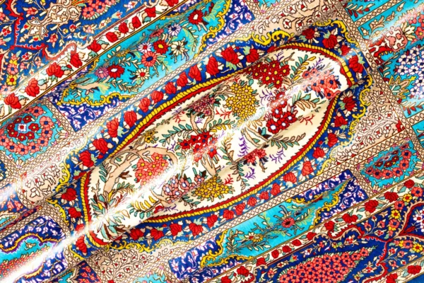 Hand-knotted Qom carpet in 100% silk, 80 Raj, 1.50 sqm – luxury Persian rug by Parsa Rugs