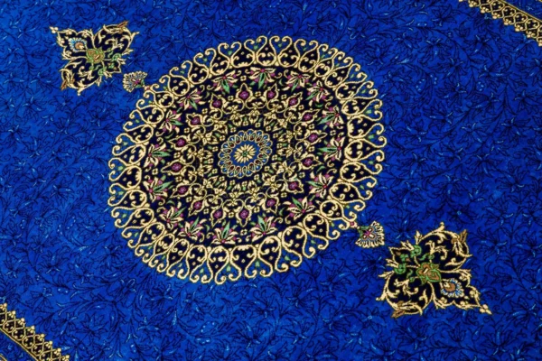 Sapphire Elegance - A collectible Persian silk - Image 4