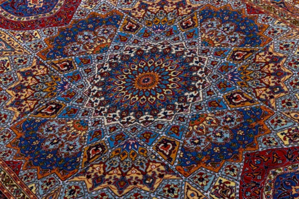 Golden Minaret Persian Tabriz dome design rug – hand-knotted 50 Raj in fine wool and natural silk, 2.02 x 1.50 m (3 sqm) luxury collectible carpet by Parsa Rugs